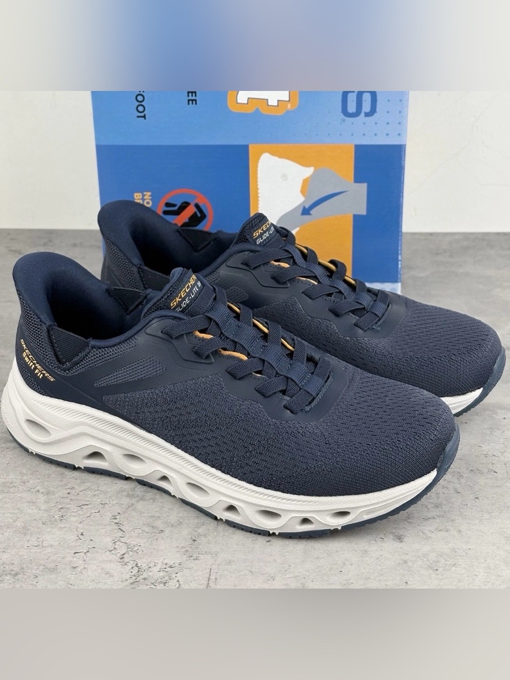 Skechers Men’s Glide Hands Free Swift Fit Slip On Shoes Size 10 Navy New
